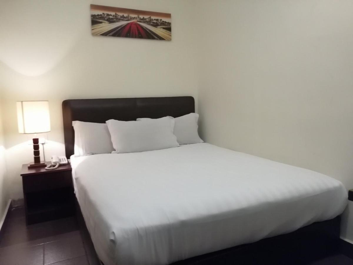 Hotel Dm 3*