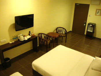 Dm Hotel